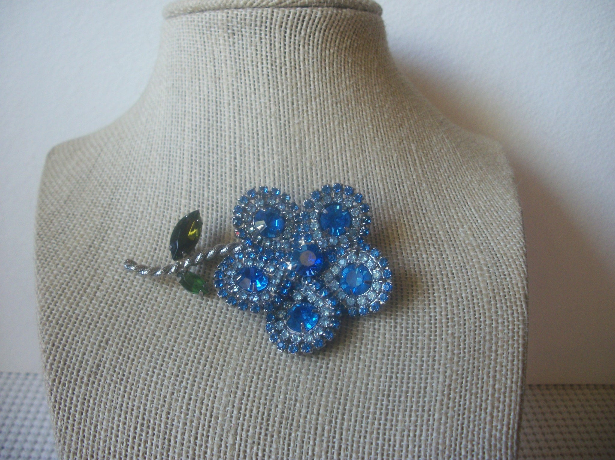 Larger, Vintage Jewelry, Prong Set Austrian Rhinestones, Sparkling Blue Clear Green, Floral, Brooch Pin 51018