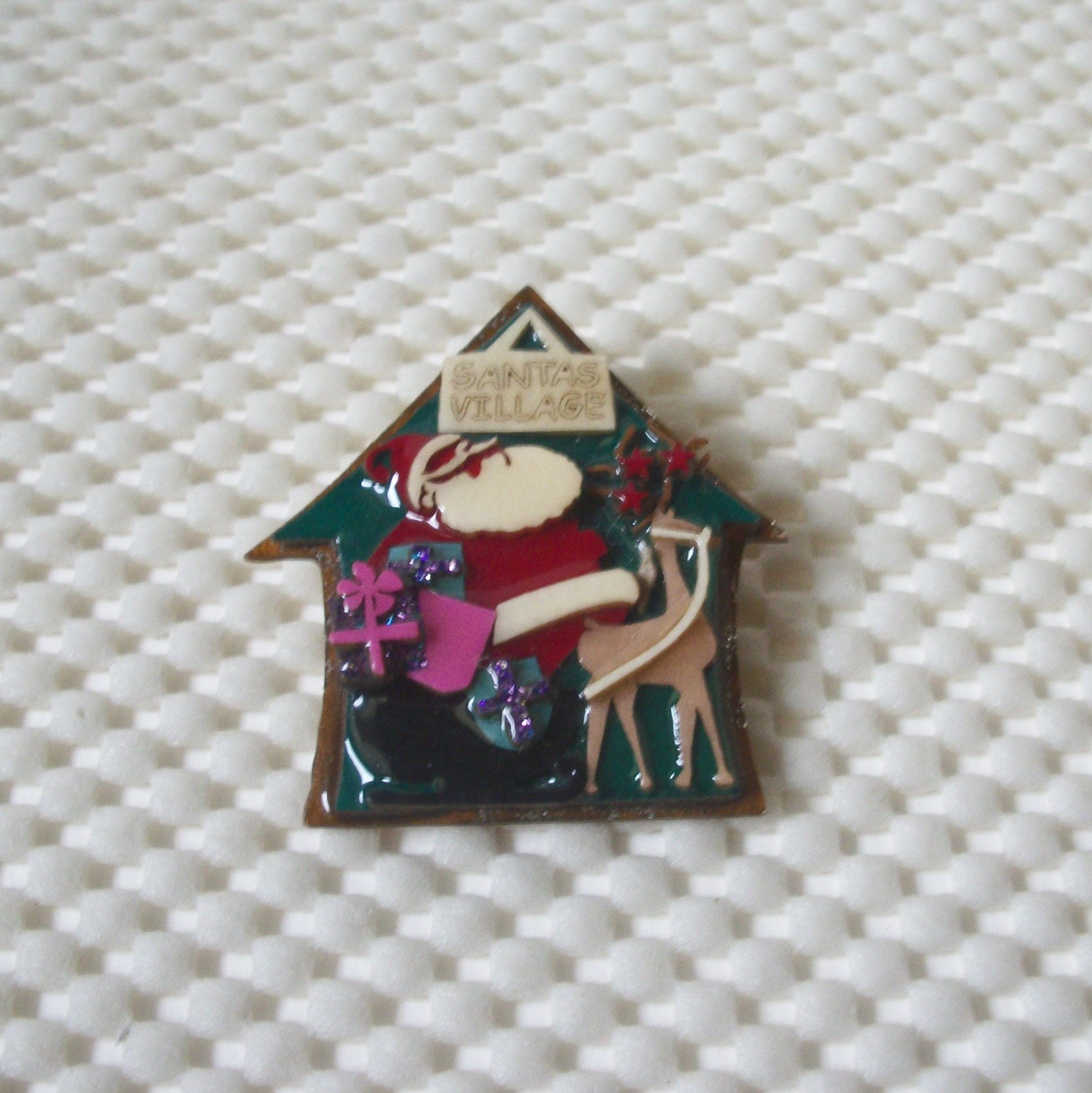 Vintage Lucinda House Pins, RARE Santa Village Reindeer Presents 021321
