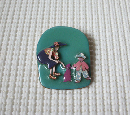 Vintage Lucinda Design Pins, Highly Detailed Love Nurture Baby Child Mother Love Protection 021321