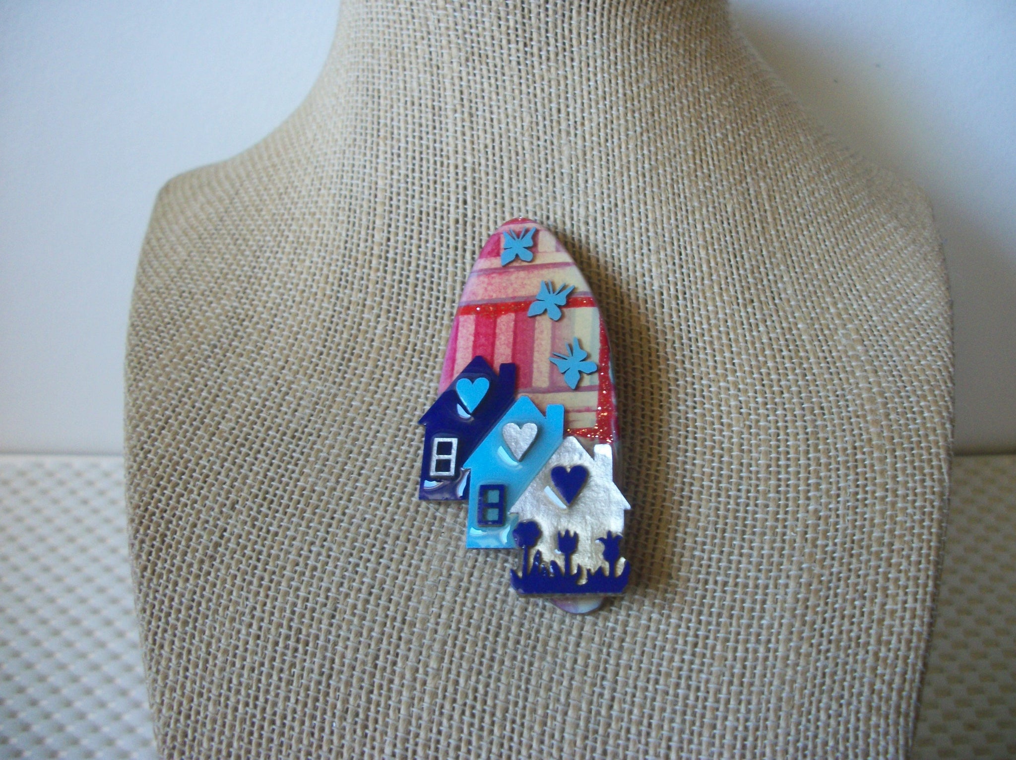 Pretty RARE Lucinda House Pins Hearts Glitter Butterflies Lucinda Pins 122720