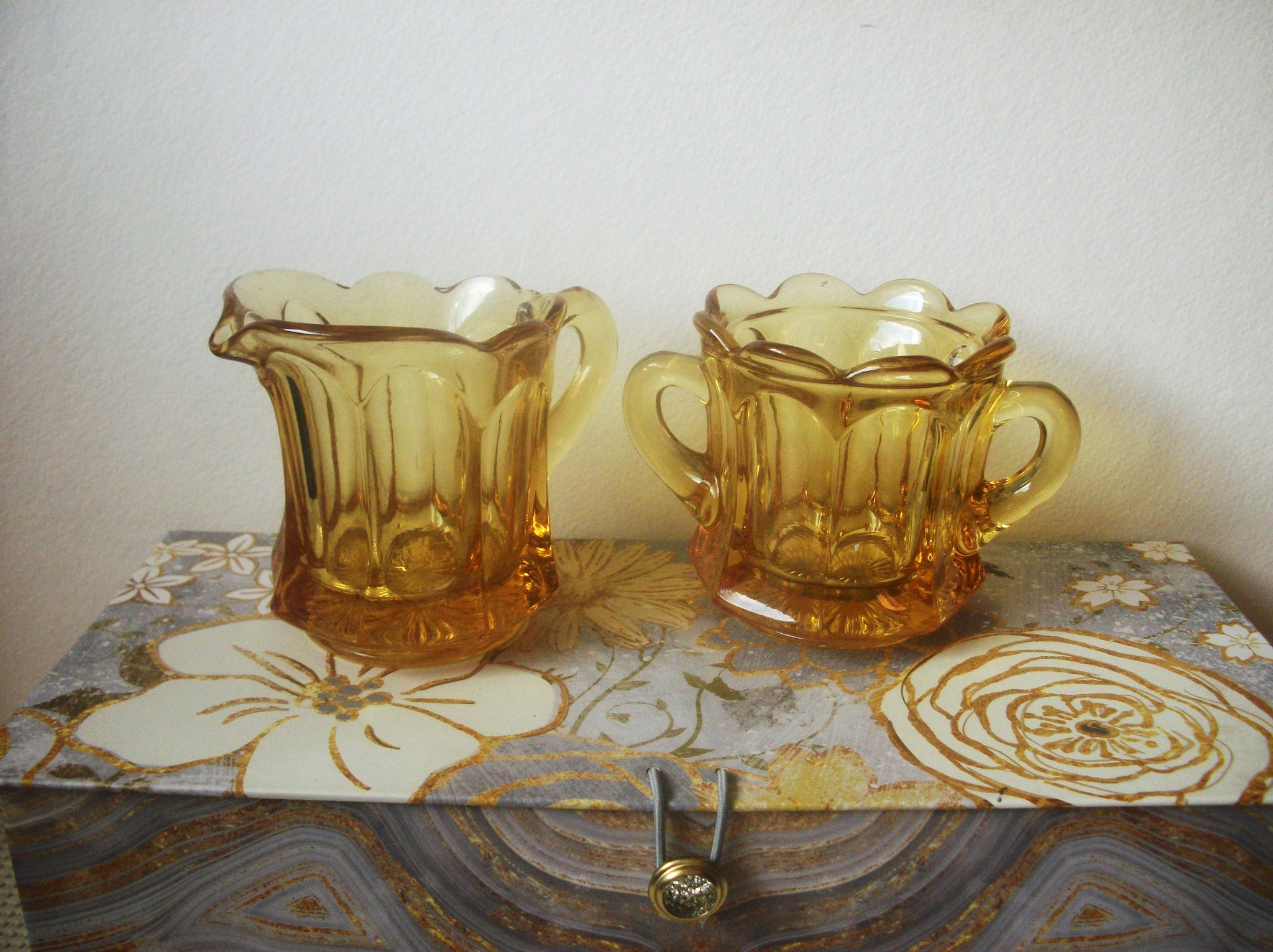 Mid Century Milk Sugar Golden Glass Set C100