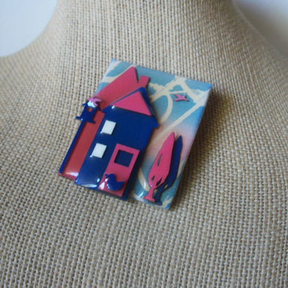 Vintage Lucinda House Pins Sea Blue Sky Birds Flying Relaxing Bird House 61318