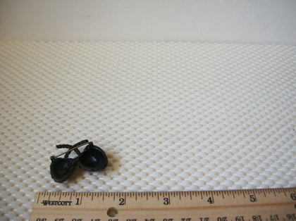 Vintage Brooch Pin, Signed WEISS Crystals Red Green Strawberries Black Metal 030621