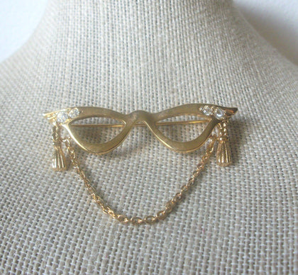Vintage Brooch Pin, Cat Eye Glasses, Clear Rhinestones, Gold Tone, Chain Links, 72517