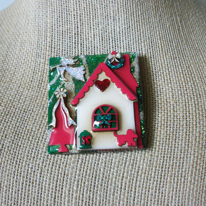Vintage Brooch Pin Lucinda House Pins, Christmas Festive Dog Tree  Angel Wreath Glitter 61318
