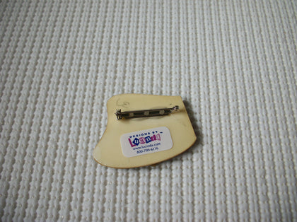 Vintage Lucinda Design Pins, Highly Detailed Love Nurture Baby Child Mother Love Protection 021321