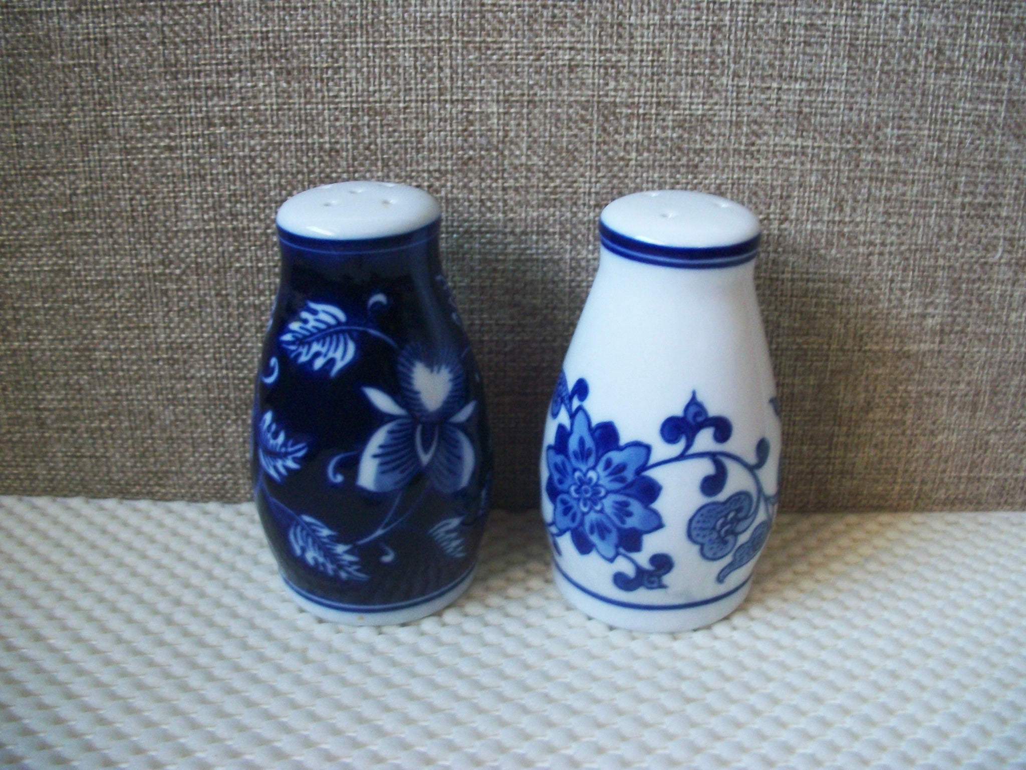 PIER 1 Mandarin Cobalt Blue White Porcelain Floral Salt Pepper Shakers 3.5”