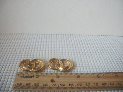 Retro Gold Tone Pierced Earrings 022521