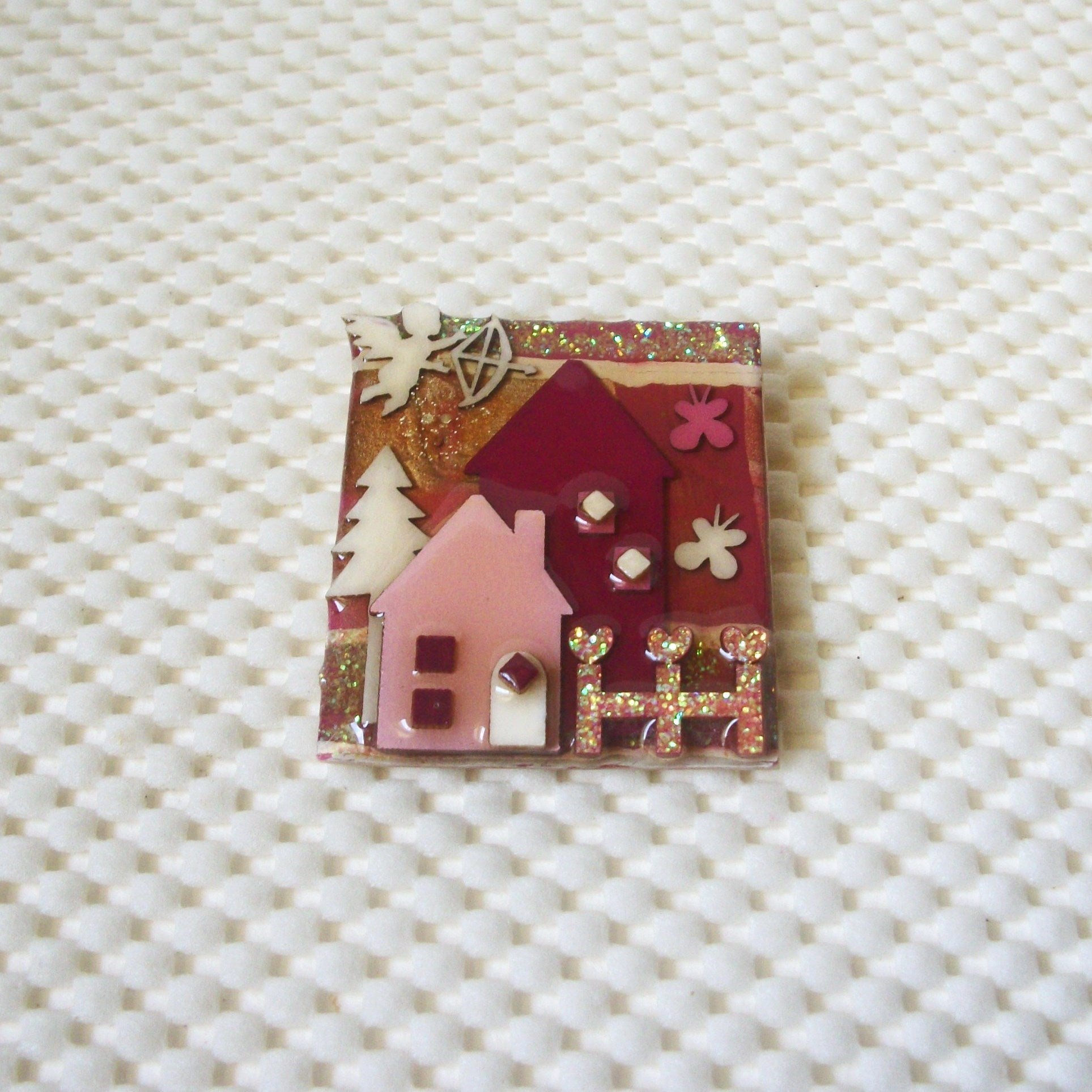 RARE Hard To Find Lucinda Valentine`s Day House Pins, Cherub Angel Butterflies Love Home 61318