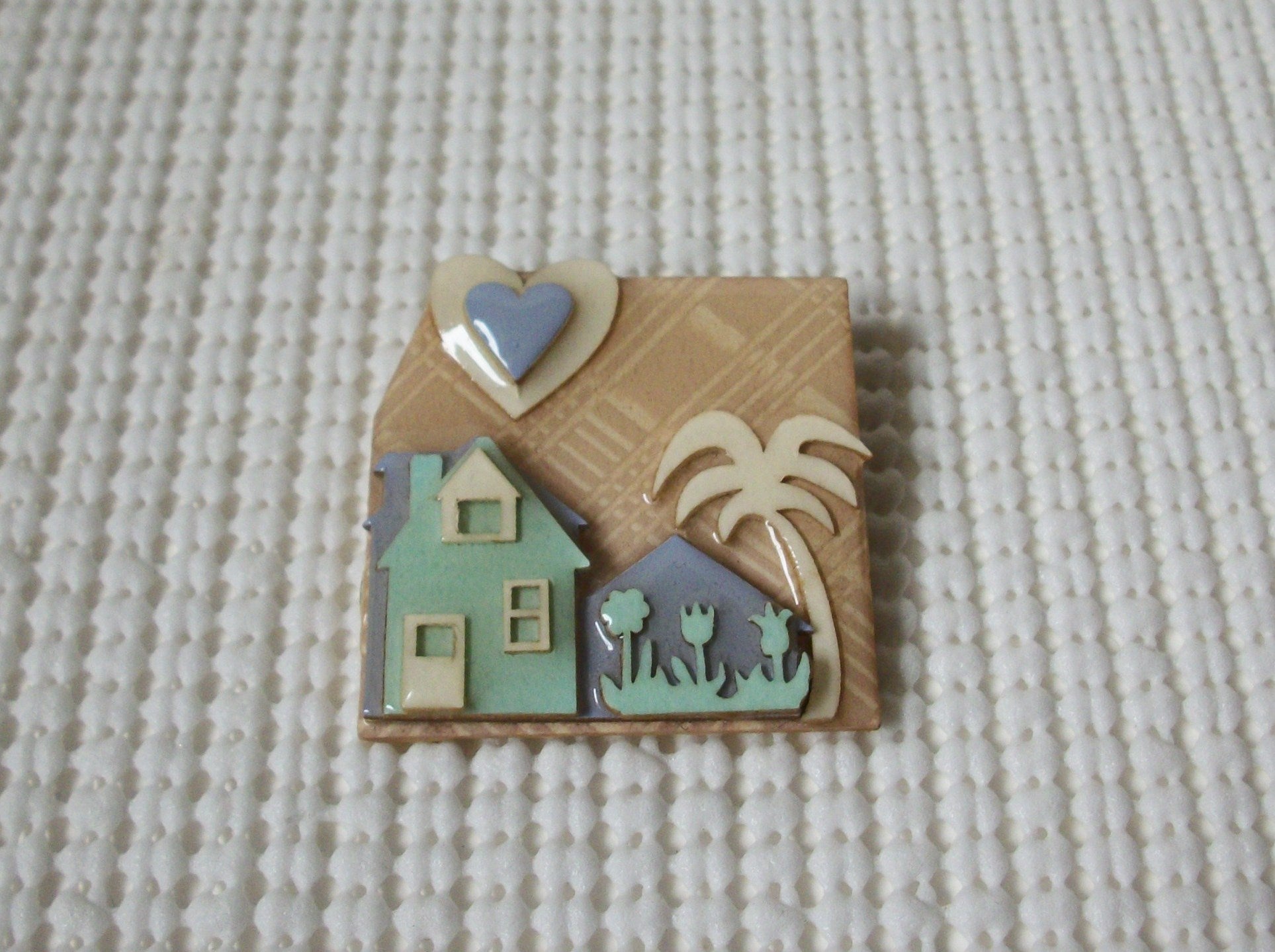RARE Lucinda House Pins, Highly Detailed Palm Tree Tulips Hearts Spring Is Here To Stay 102320