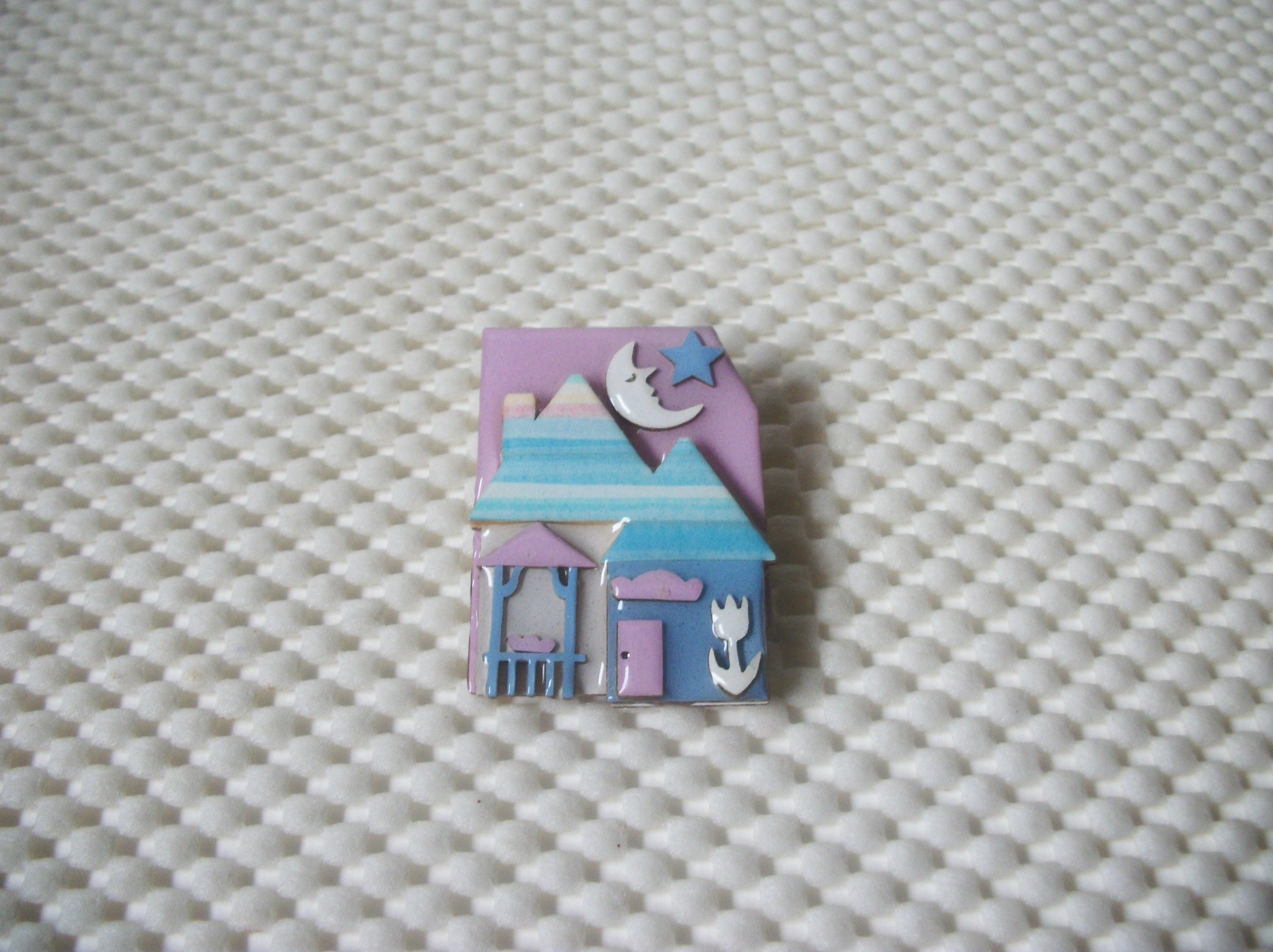 RARE Lucinda House Pins Pastels Crescent Moon Tulip Gazebo Star 021321