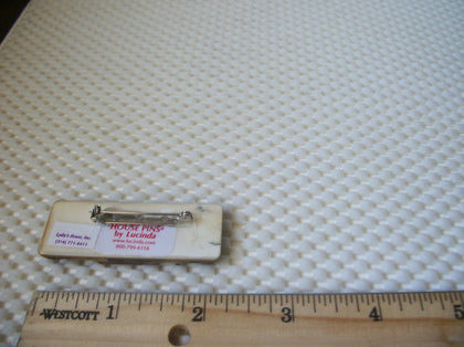 Vintage Lucinda House Pins, Festive Christmas Sled Stars Bows Tree Skates Little Cat Love 61318