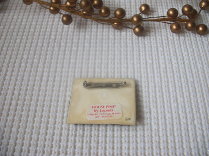 Vintage Lucinda House Pins, House In The Forest Little Cat 021321