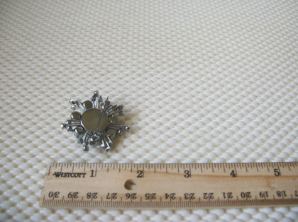 Vintage Brooch Pin, Snowflake Aurora Borelias Crystal Glass Silver Tone, 122220