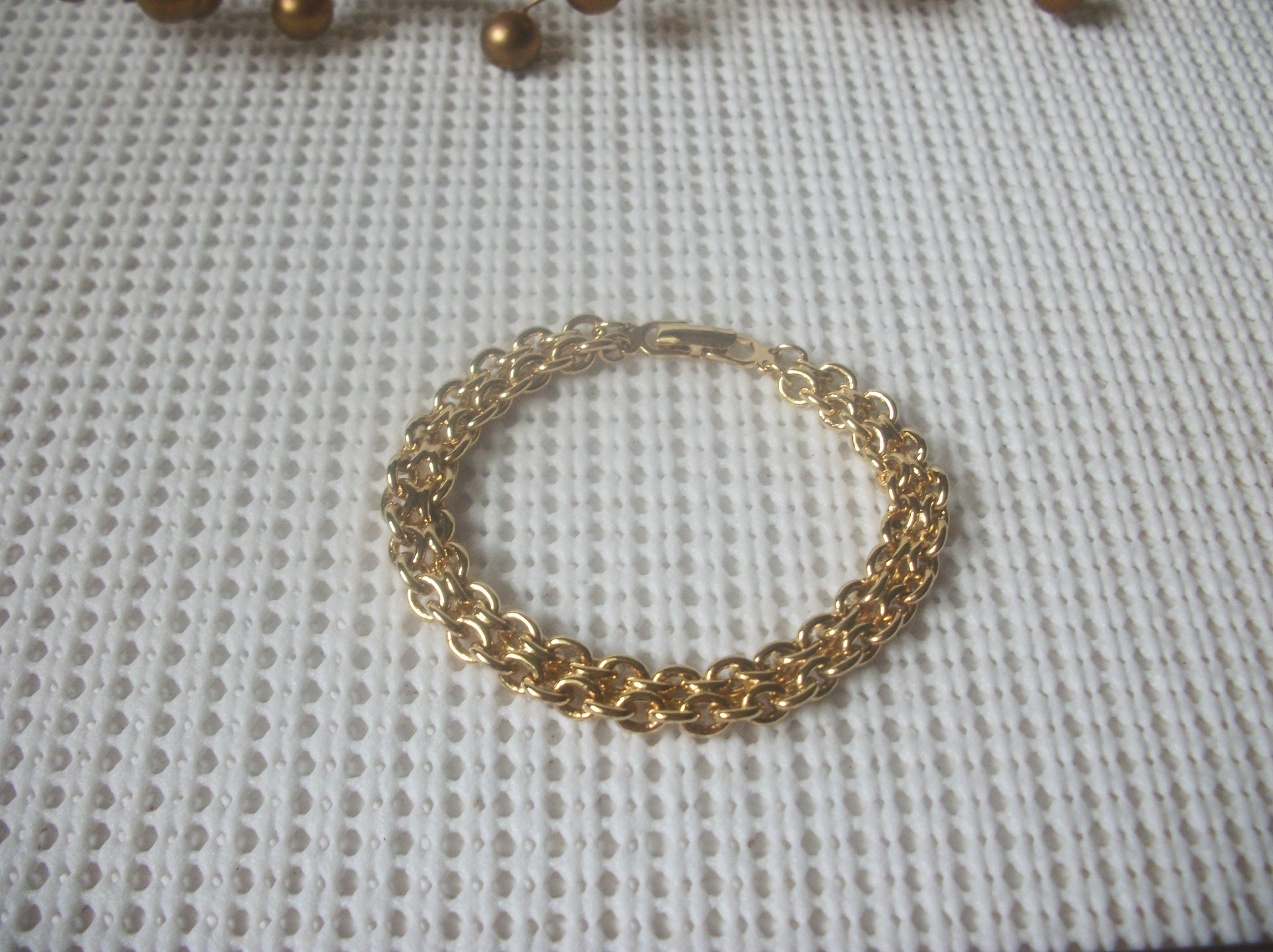 Vintage Bracelet, 7 1/2" Signed MONET Gold Tone Links 82317