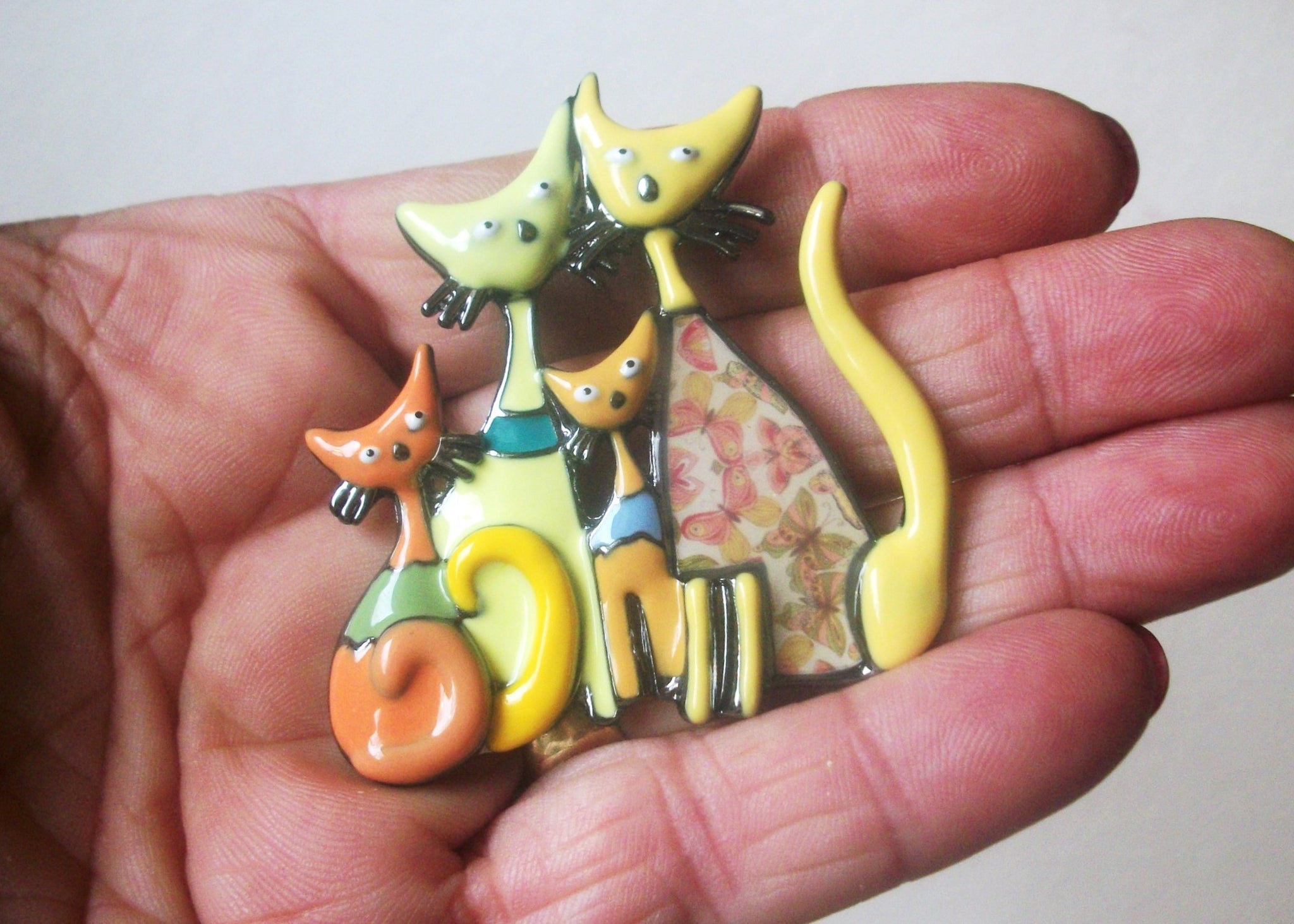 Larger Retro Jewelry Colorful Cat Family, Enameled Brooch Pin 022621