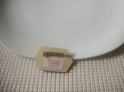 Vintage House Pins By Lucinda Glitter Irish Duck Fountain 021321