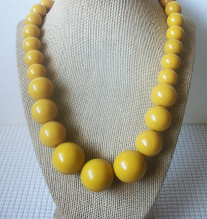 Vintage 20" - 23" Mustard Yellow Acrylic Beads Necklace 030121
