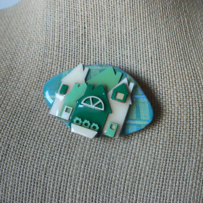 Vintage Lucinda House Pins, Irish Little Cottage Flower Box 61318