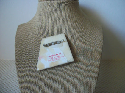 Pretty RARE Vintage Lucinda House Pins, Spring Gardner Peas Flowers Sun Glitter Lucinda Pins 41017