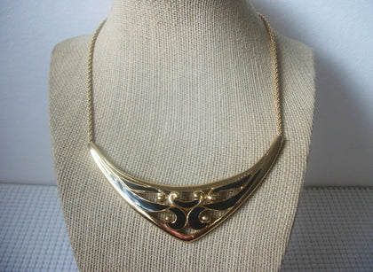 Vintage Signed TRIFARI Black Enameled Gold Tone Panel Design Necklace 030421