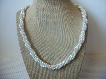 Beautiful Vintage 20" Necklace Signed NAPIER White Faux Pearls 92017