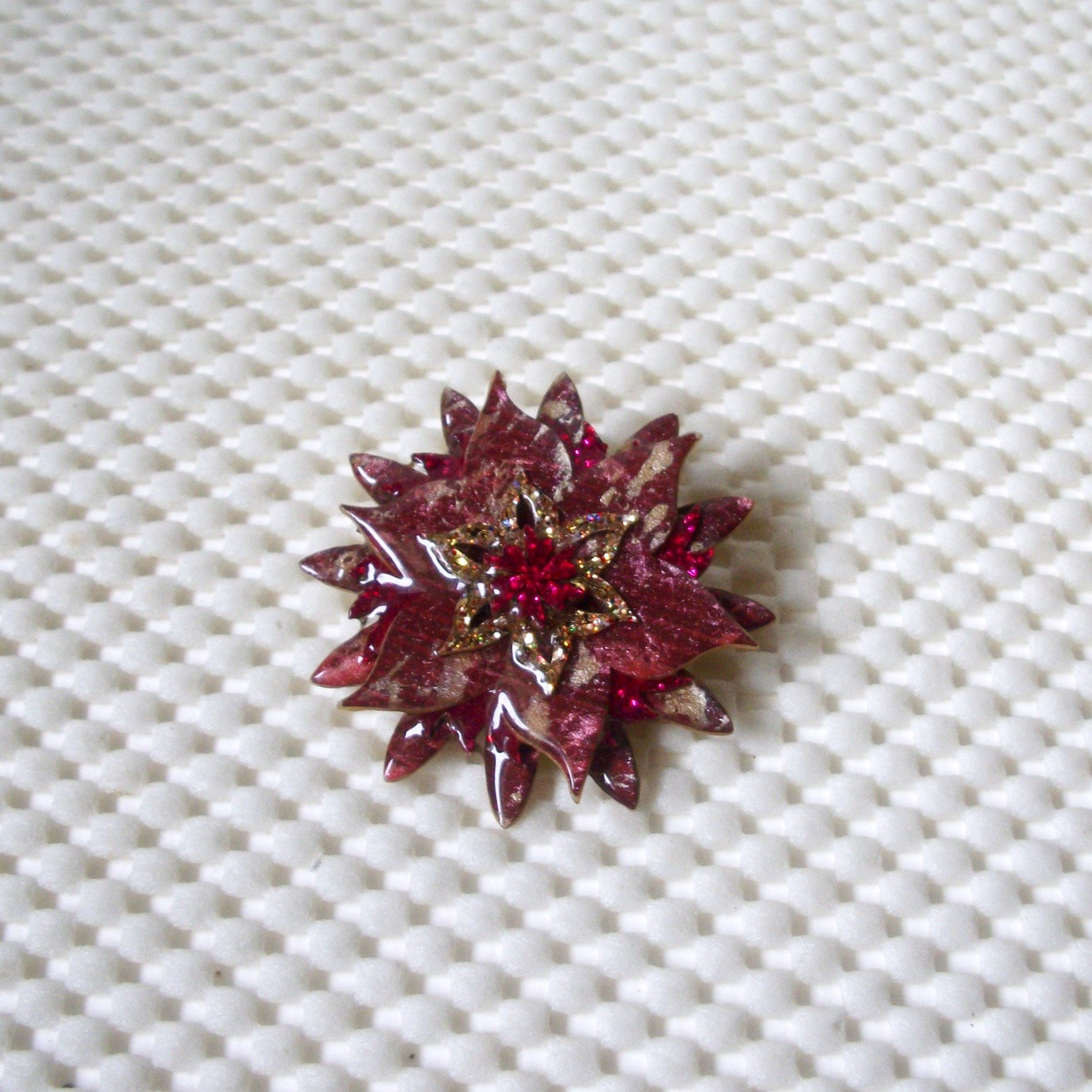 Vintage Lucinda Pins Festive Poinsettia Cranberry Red Glitter 021321