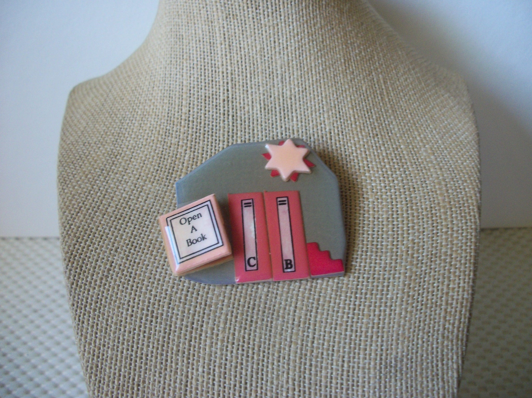 Vintage Lucinda Book Pins, Open A Book 43017