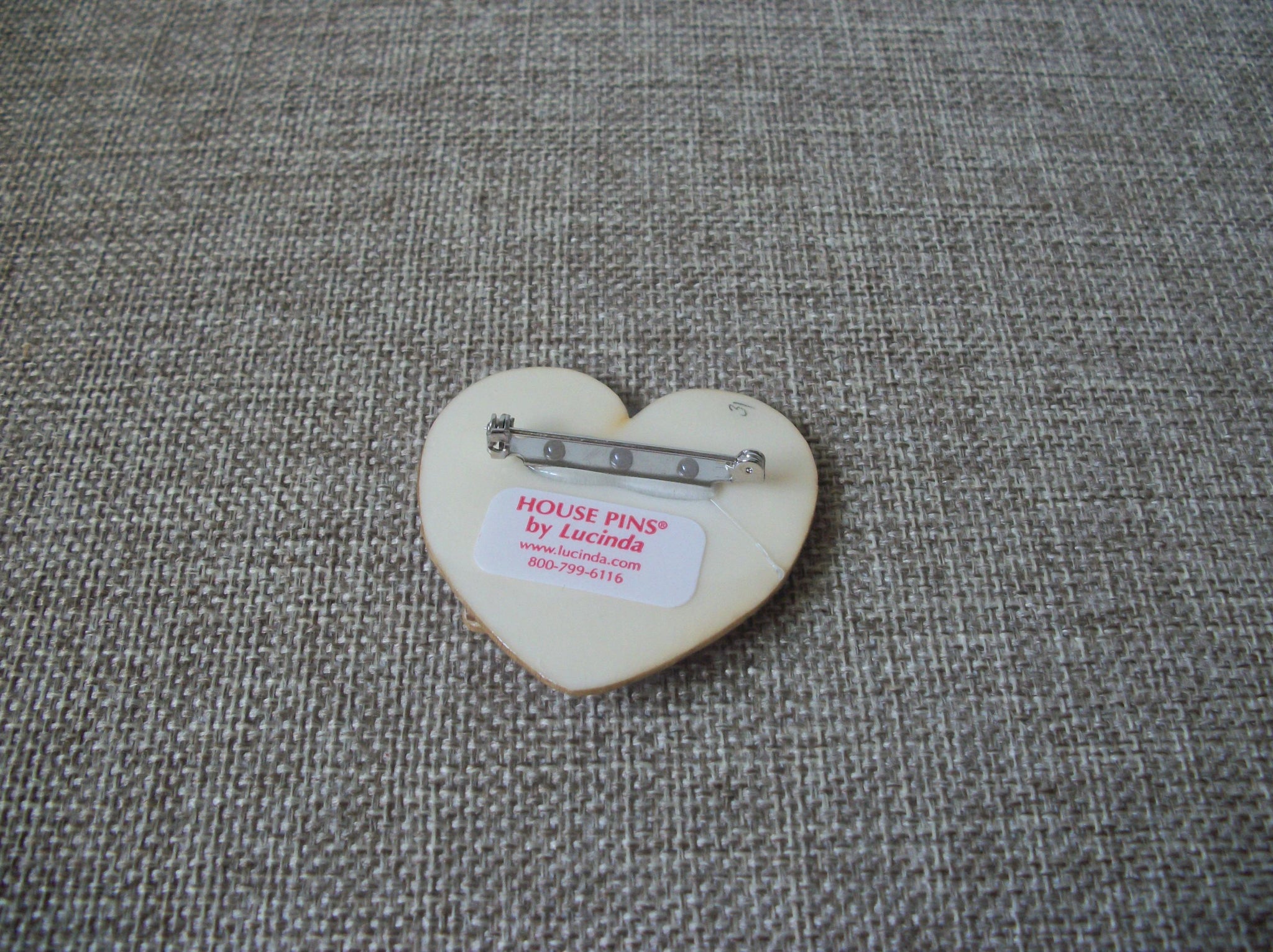 RARE Lucinda House Pins Happy Valentine`s Day Airplane Love Heart Banner 42617