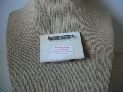 Detailed House Lucinda Pins, Happiness Love Harmony Cloud Bird Bath 61318