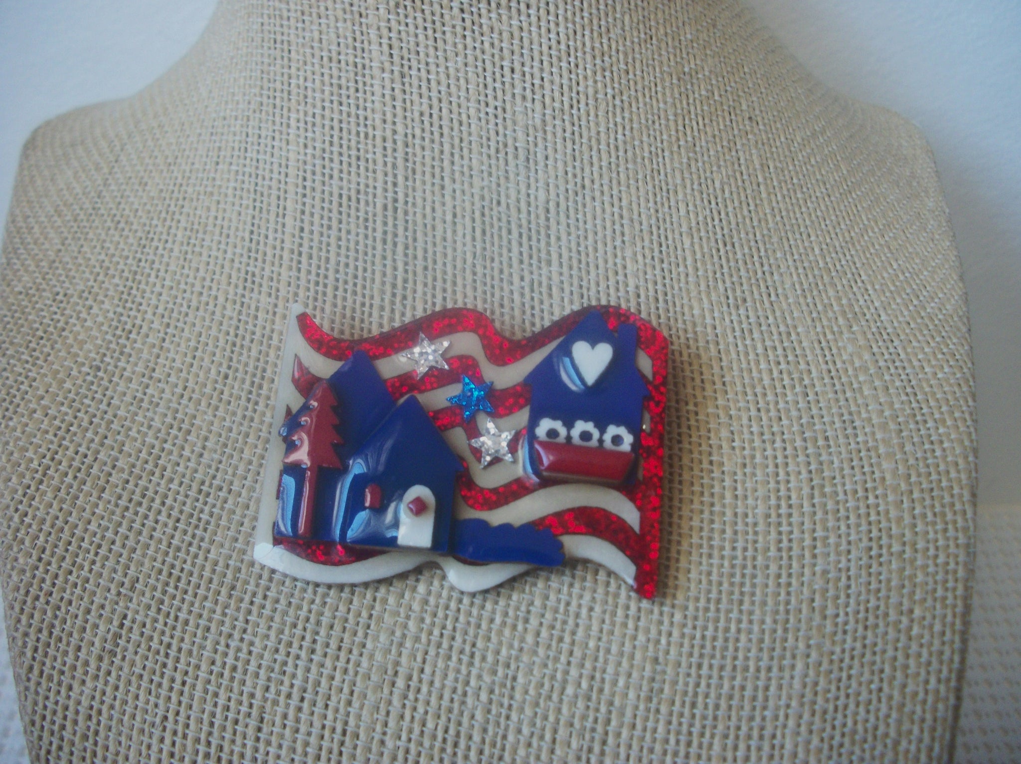 Vintage Lucinda House Pin, Patriotic Flag  7817