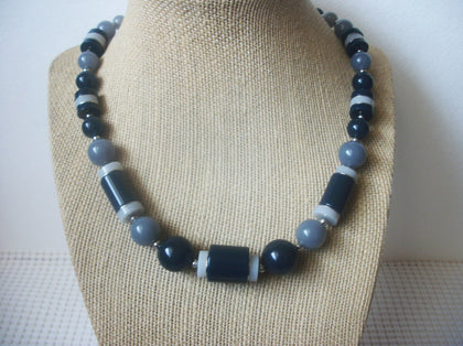 Vintage 16" Necklace Gorgeous Timeless TRIFARI Lucite Beads 91817