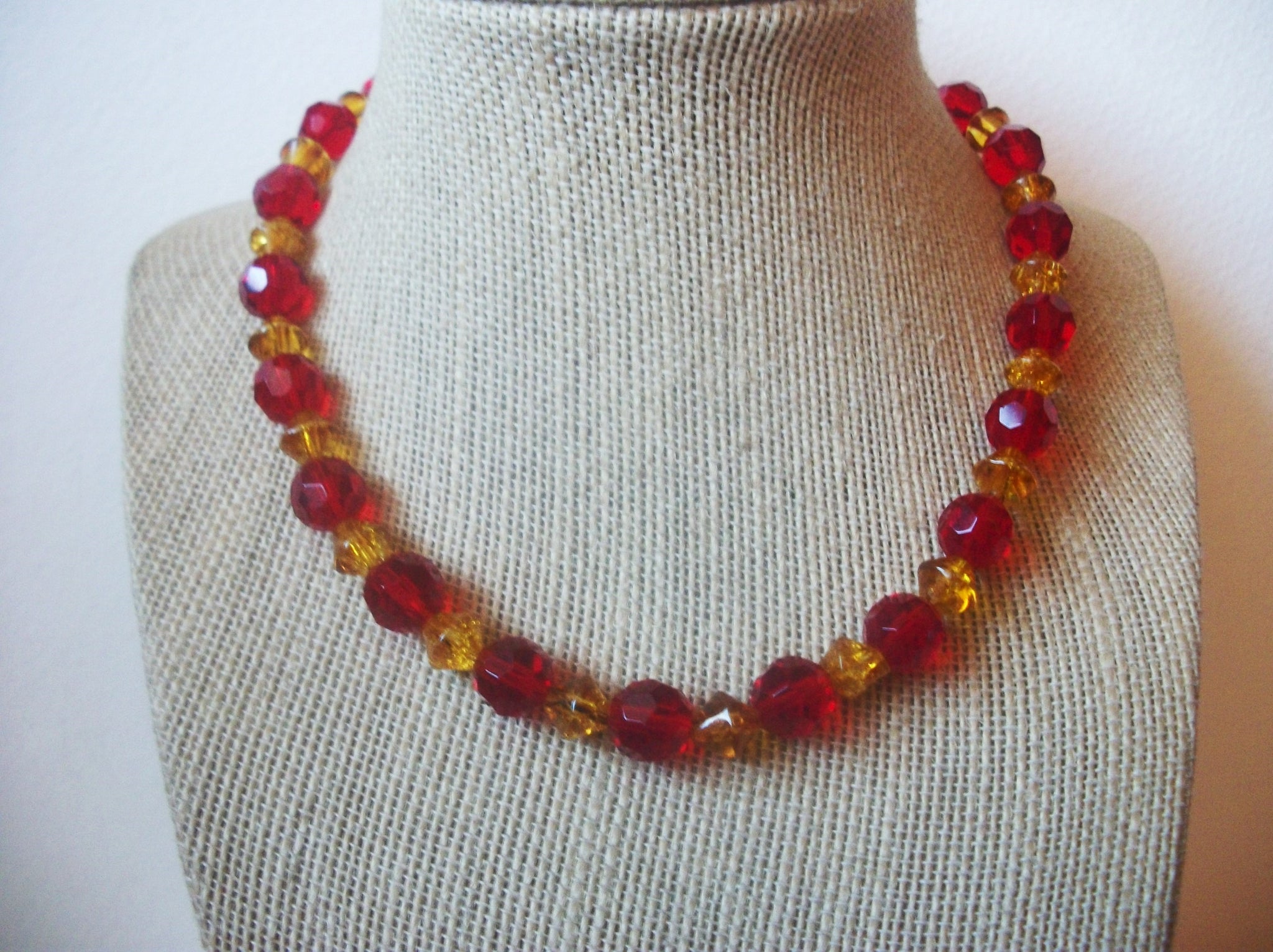 Red Golden Crystal Glass Vintage Necklace 40220