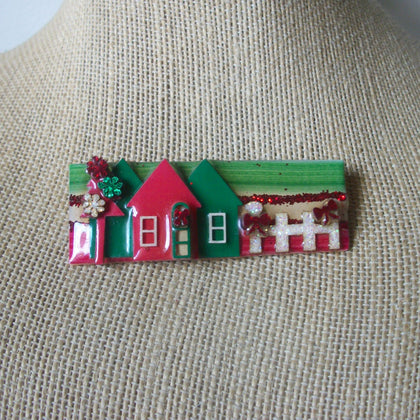 Highly Detailed Lucinda House Pins Festive Christmas Sun Wreath Glitter Tree 61318