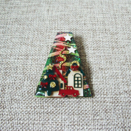 Vintage Lucinda House Pins Christmas Wreath Stars Glitter Ribbons Holidays Love 021321