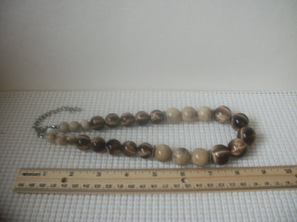 Vintage 18" - 20" Necklace Beige Cream Toffee Acrylic Beads 30617