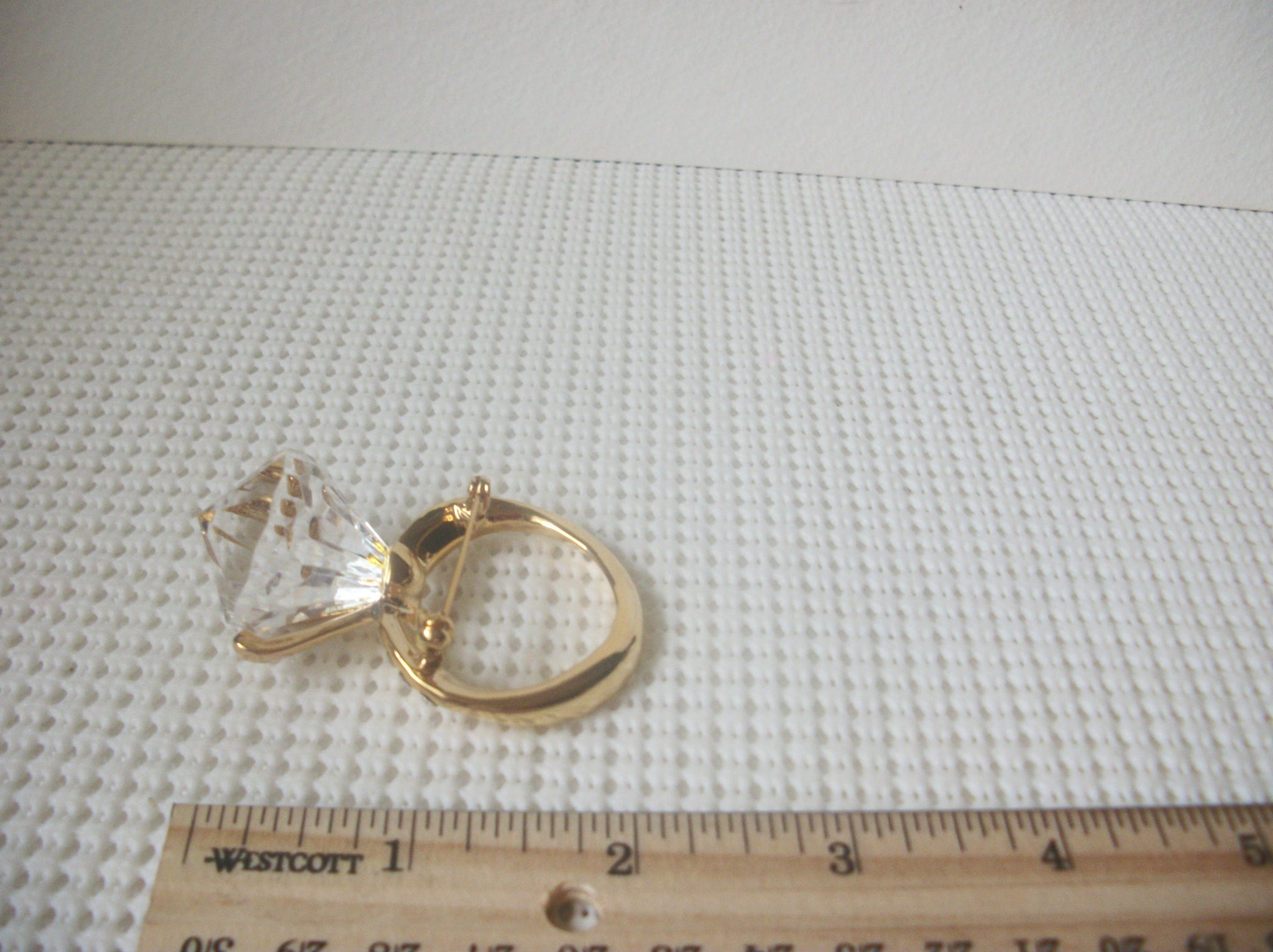 Thicker, Vintage Brooch Pin, Clear Crystal, Ring Rock, Clear Rhinestones, Gold Tone, 70217
