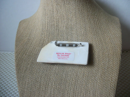 RARE Hard To Find Lucinda Christmas House Pins, Festive Wreath Glittery Leaf 61318