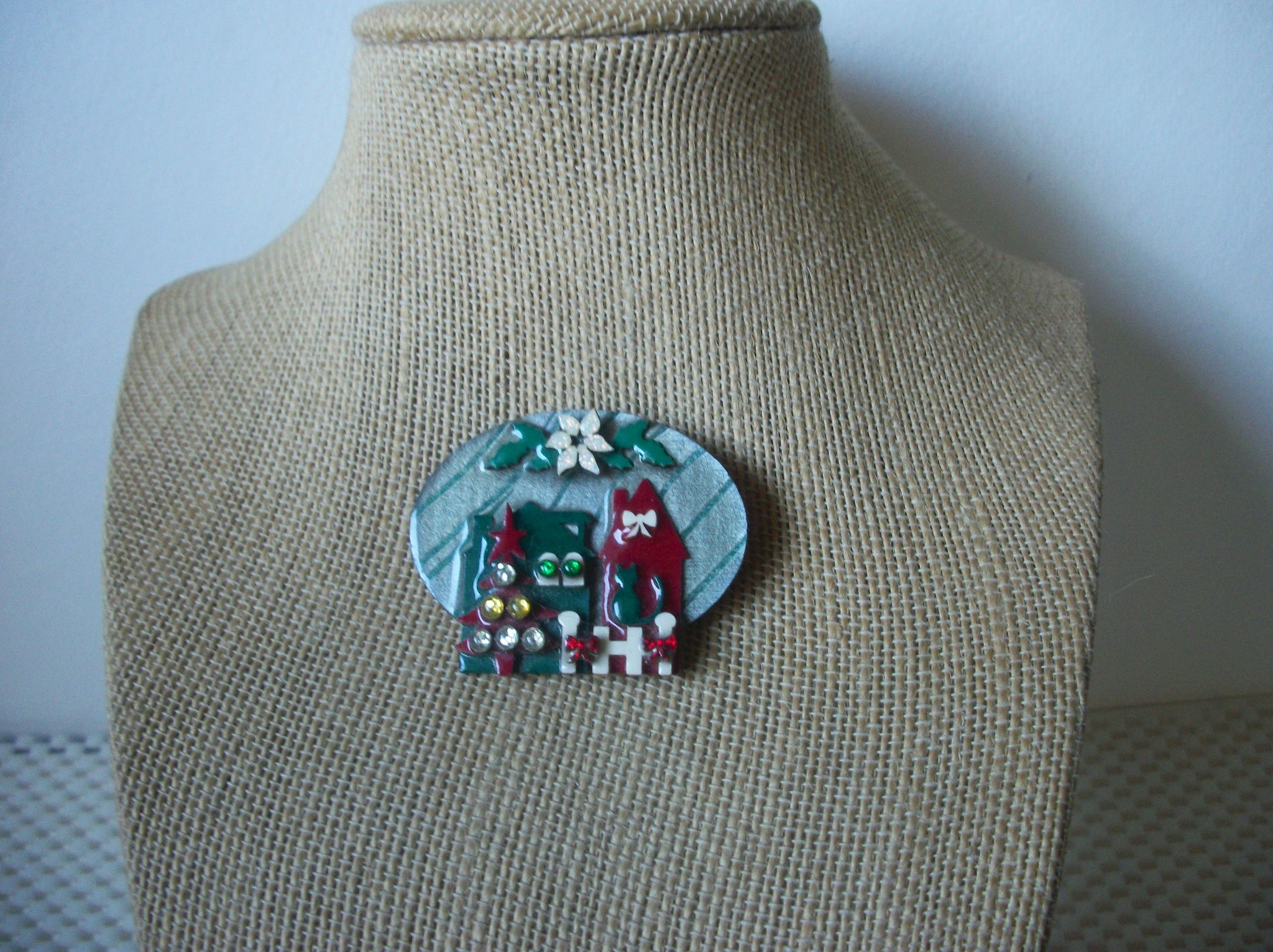 Highly Detailed Lucinda House Pins, Peace Glitter Poinsettia Tree Cat Bows Rhinestones 61318
