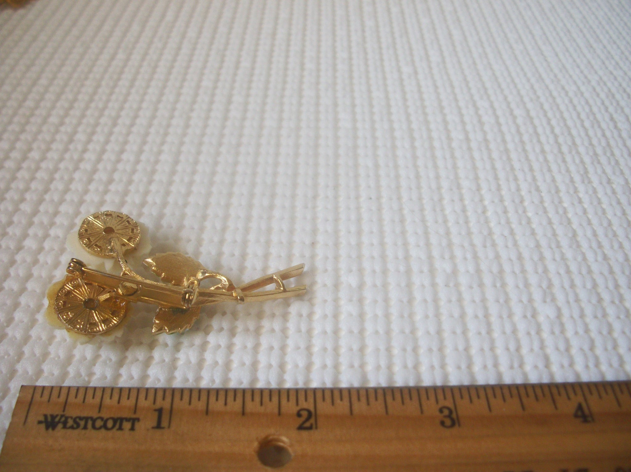 Vintage Brooch Pin, White Roses Cellulose Enameled Leaves Gold Tone 121516