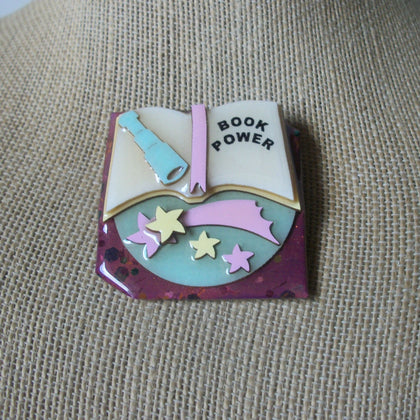 Highly Detailed Lucinda Book Pins Power Read Stars Graduate 61318