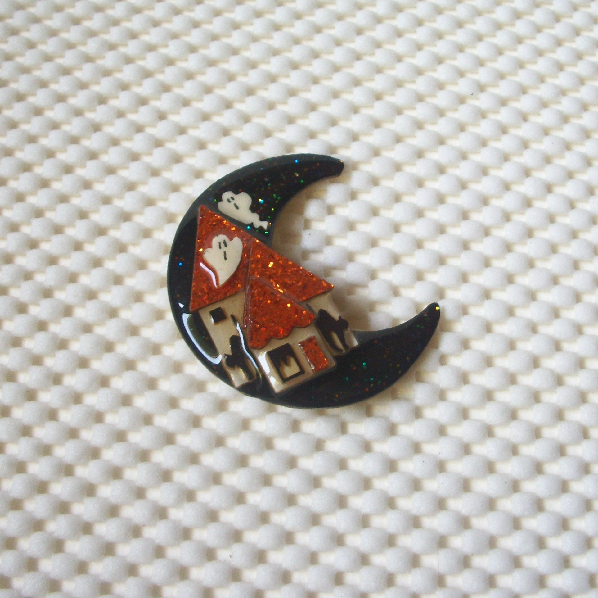 RARE Highly Detailed Lucinda Halloween House Pins, Crescent Moon Ghosts Glittery Scary Black Cat 61318
