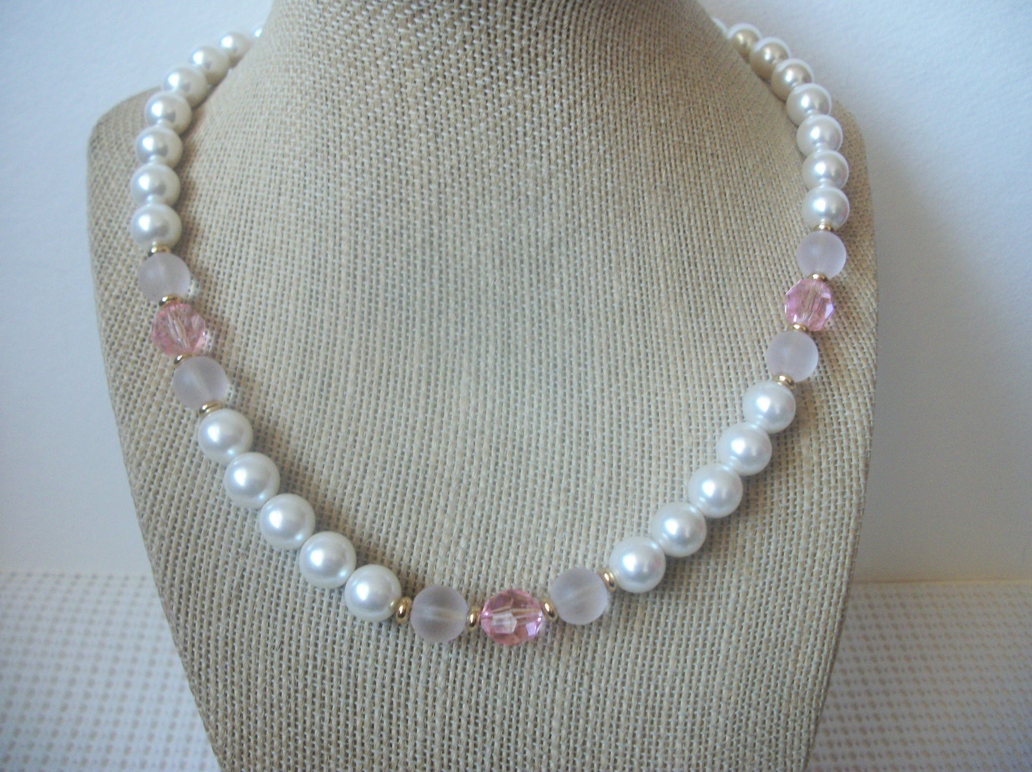 Beautiful Vintage 16" Necklace Signed NAPIER White Faux Pearls Pale Rose Pink Frosted Clear Lucite Gold Tone Spacers 92017