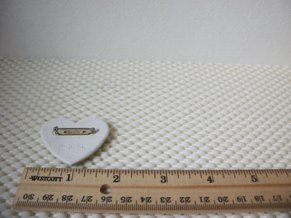 Vintage Brooch Pin Signed AVON, Maiglocken Flower Porcelain Hand Painted 030521