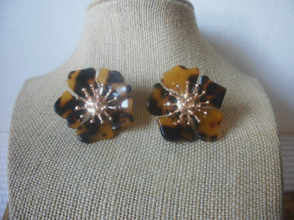 Larger Dark Brown Tortoise Earrings, Flower Earrings, Acetate Earrings, Light Weight Resin Earrings 41518