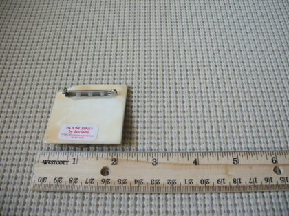 Highly Detailed Lucinda House Pins, Fall Wind Blowing Leaves Corn Stalks 61318