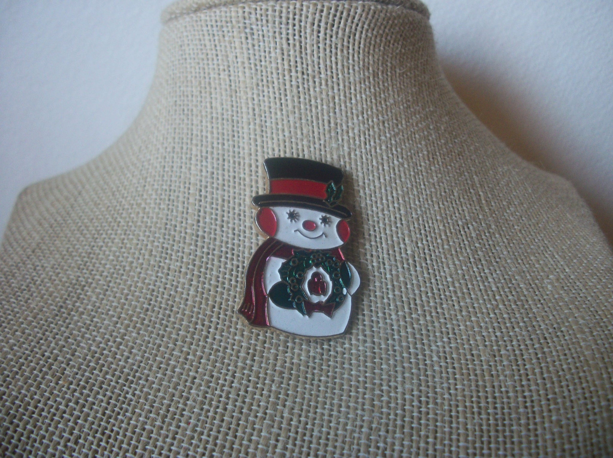 Happy Snowman Enameled Christmas Gold Tone Vintage Brooch Pin 022121