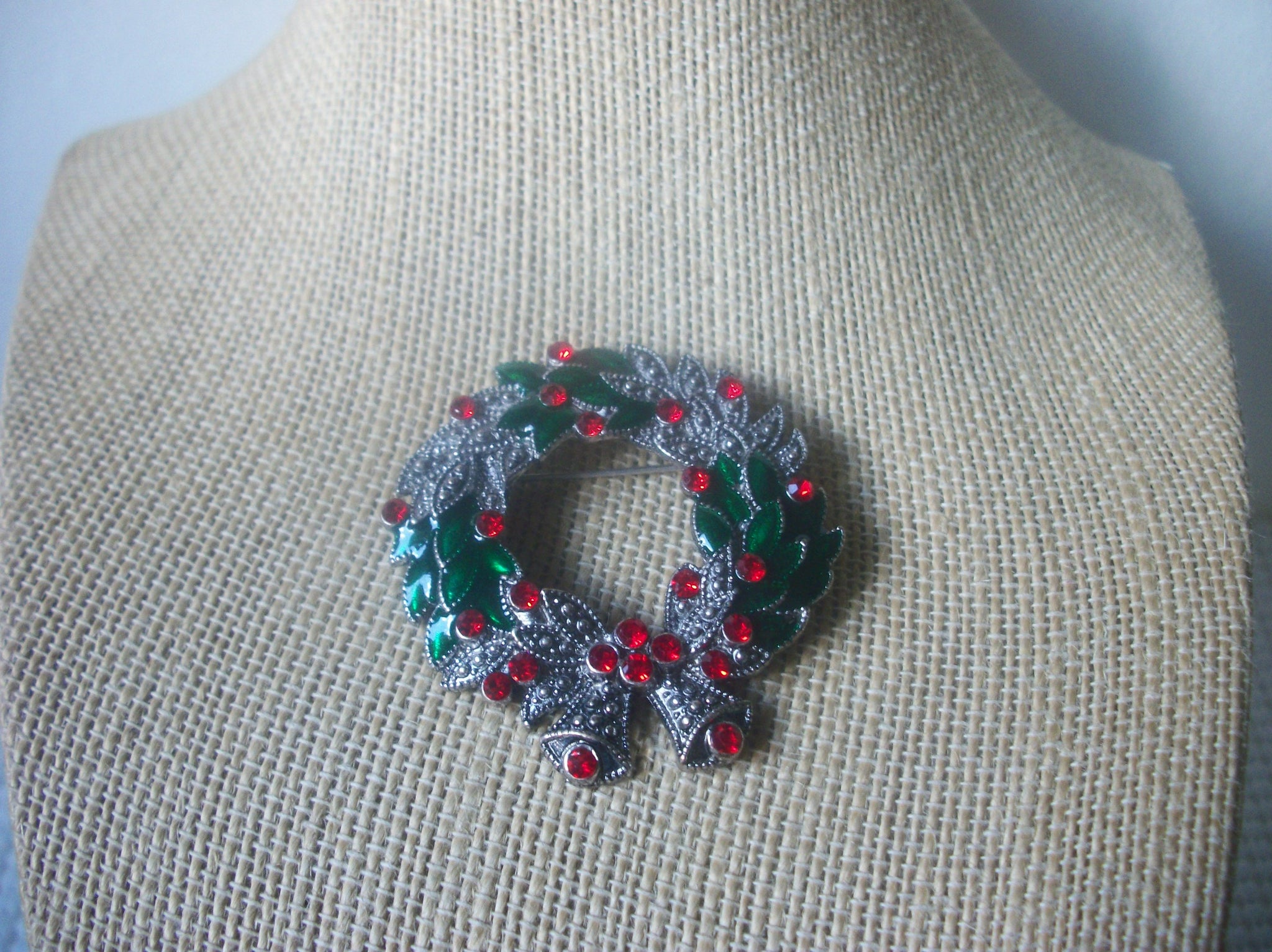 Vintage Brooch Pin, Festive Christmas Wreath Red Rhinestones, Green Enameled Leaves, Silver Tone, 121516