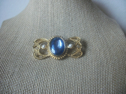 Vintage Jewelry, Blue Faceted, White Faux Pearls, Baroque Victorian Gold Tone Brooch Pin 61620