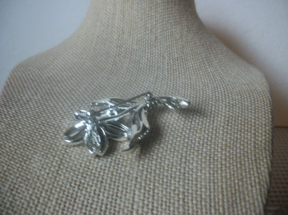 Signed SARAH COV, Black Glass, Flower Floral, Filigree  Bar Design, Silver Tone, Vintage Brooch Pin 022421